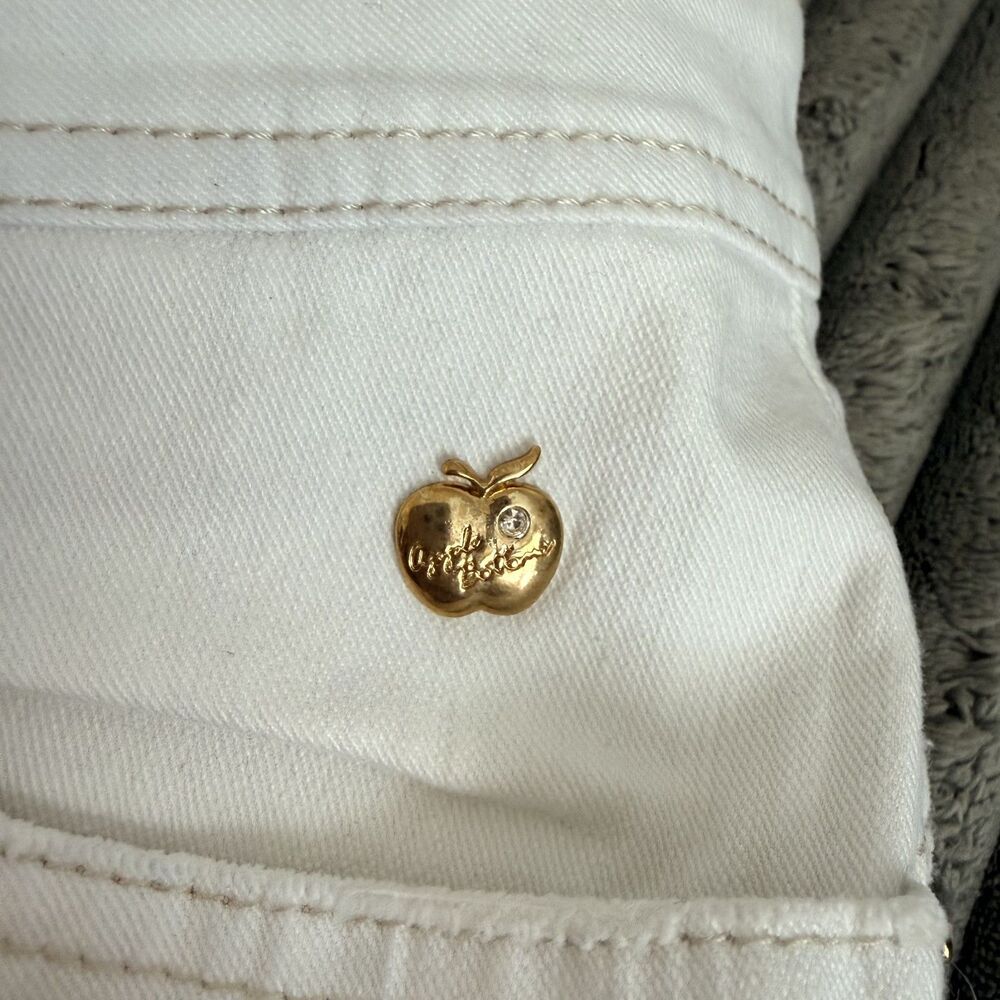 Apple Bottoms Vintage True Y2K White Bermuda Shorts Women’s 11/12 Low Rise